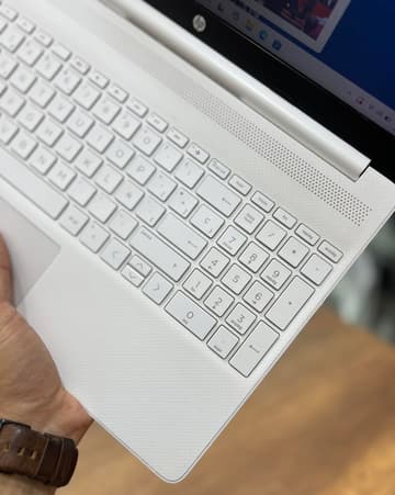 HP 15s-fq1087ns - I5-1035G1 - 8GB - 256 - 15"