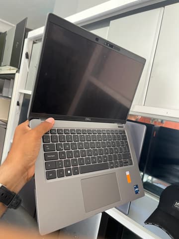 Dell Inc. Latitude 5440 - I7-1365U - 16GB - 512 - 14" (tactile)