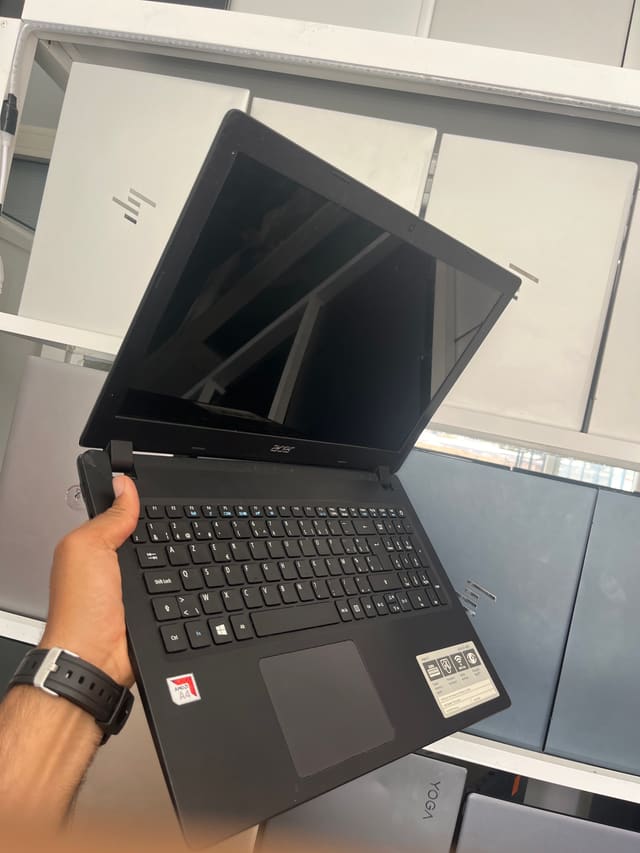 Acer Aspire A315-21G - AMD A4-9120 RADEON R3, 4 COMPUTE CORES 2C+2G - 4GB - 256 - 15"