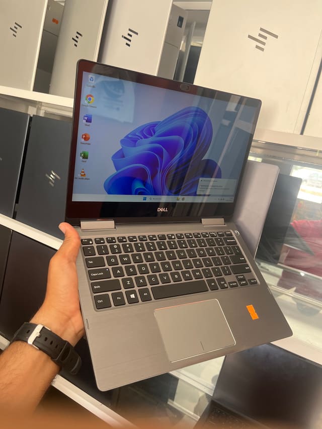 Dell Inc. Inspiron 7373 - I5-8250U - 8GB - 256 - 13" (tactile)