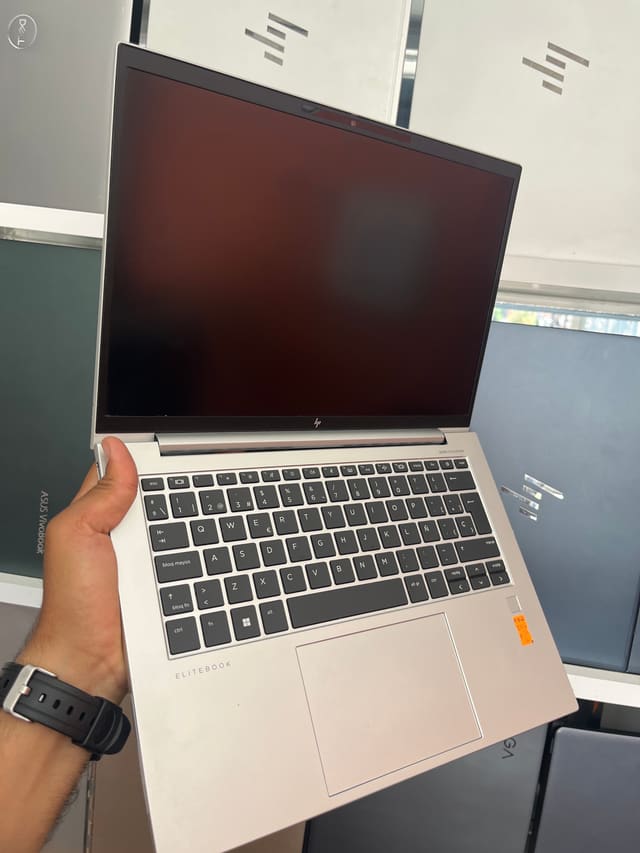 HP HP EliteBook 845 14 inch G9 Notebook PC - AMD Ryzen 7 PRO 6850U with Radeon Graphics - 8GB - 256