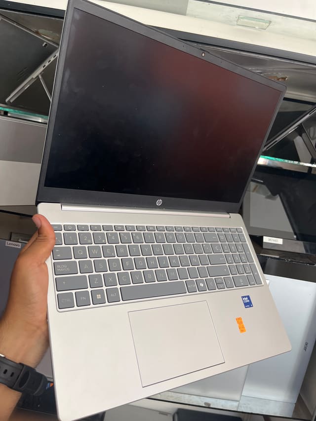 HP HP Laptop 15-fd1xxx - Intel Core Ultra 5 125H - 16GB - 512 - 15"