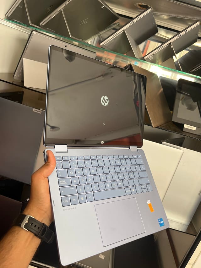 HP HP OmniBook 5 Flip Laptop 14-fp0xxx - I5-1334U - 16GB - 512 - 14" (tactile)