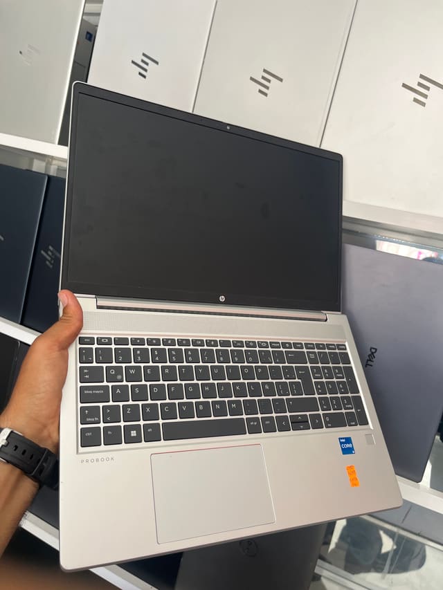 HP HP ProBook 450 15.6 inch G9 Notebook PC - I5-1235U - 16GB - 512 - 15"