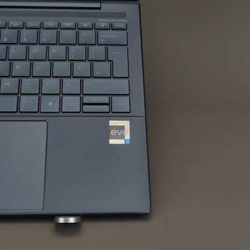 HP HP Dragonfly 13.5 inch G4 Notebook PC - I7-1355U - 32GB - 512 - 13" - 1920x1280 FHD+