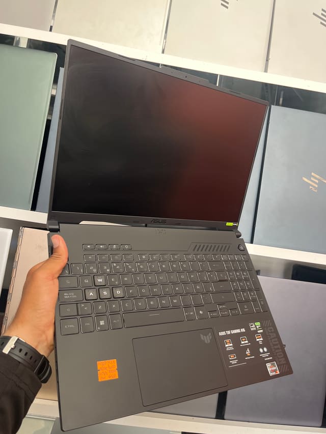 ASUSTeK COMPUTER INC. ASUS TUF Gaming A16 FA607NUG_TUF607NUG - Ryzen 7 7445HS - 16GB - 512 - 16" - GeForce RTX 4050 Laptop GPU / 144Hz