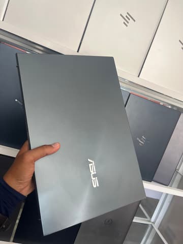 ASUS OLED Zenbook UX535QE_UM535QE - Ryzen 7 5800H - 16GB - 512 - 15" (tactile) - GeForce RTX 3050 Ti Laptop GPU