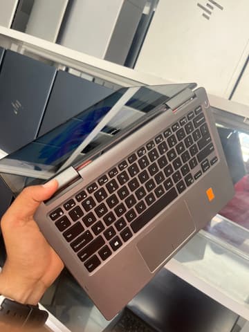 Dell Inc. Inspiron 7373 - I5-8250U - 8GB - 256 - 13" (tactile)