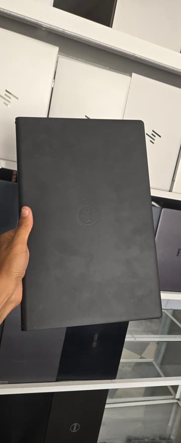 Dell Inc. Vostro 3520 - I7-1255U - 16GB - 512 - 15" - 120Hz