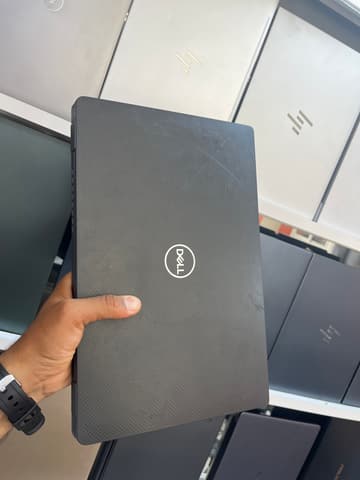 Dell Latitude 7410 - I7-10610U - 8GB - 256 - 14" - 44% - I7-10610U - 8GB - 256 - 14"