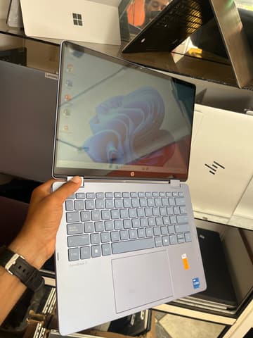 HP HP OmniBook 5 Flip Laptop 14-fp0xxx - I5-1334U - 16GB - 512 - 14" (tactile)