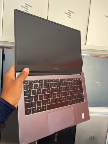 HUAWEI NBLK-WAX9X - Ryzen 5 3500U - 8GB - 512 - 14"