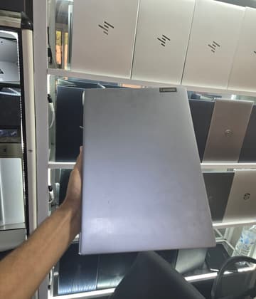 LENOVO IdeaPad S145-15IWL - I3-8145U - 8GB - 128 - 15"
