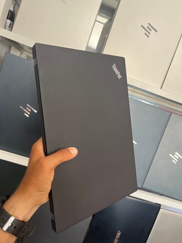 LENOVO ThinkPad T14 Gen 2i - I5-1145G7 - 16GB - 256 - 14"