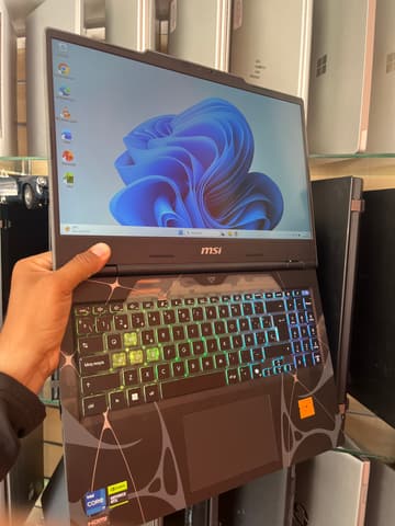 Micro-Star International Co., Ltd. Cyborg 15 B13WFKG - I7-13620H - 32GB - 1024 - 15" - GeForce RTX 5060 Laptop GPU