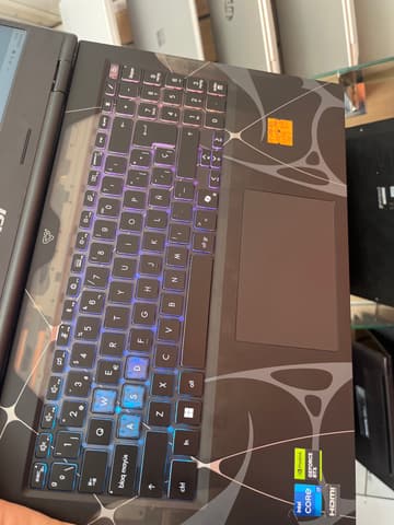Micro-Star International Co., Ltd. Cyborg 15 B13WFKG - I7-13620H - 32GB - 1024 - 15" - GeForce RTX 5060 Laptop GPU
