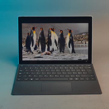 Microsoft Corporation Surface Pro 7+ - I5-1135G7 - 16GB - 256 - 12" (tactile) - 2736x1824 2.5K+