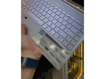MSI Prestige 14 A10RAS - I7-10510U - 16GB - 256 - 14" - GeForce MX330