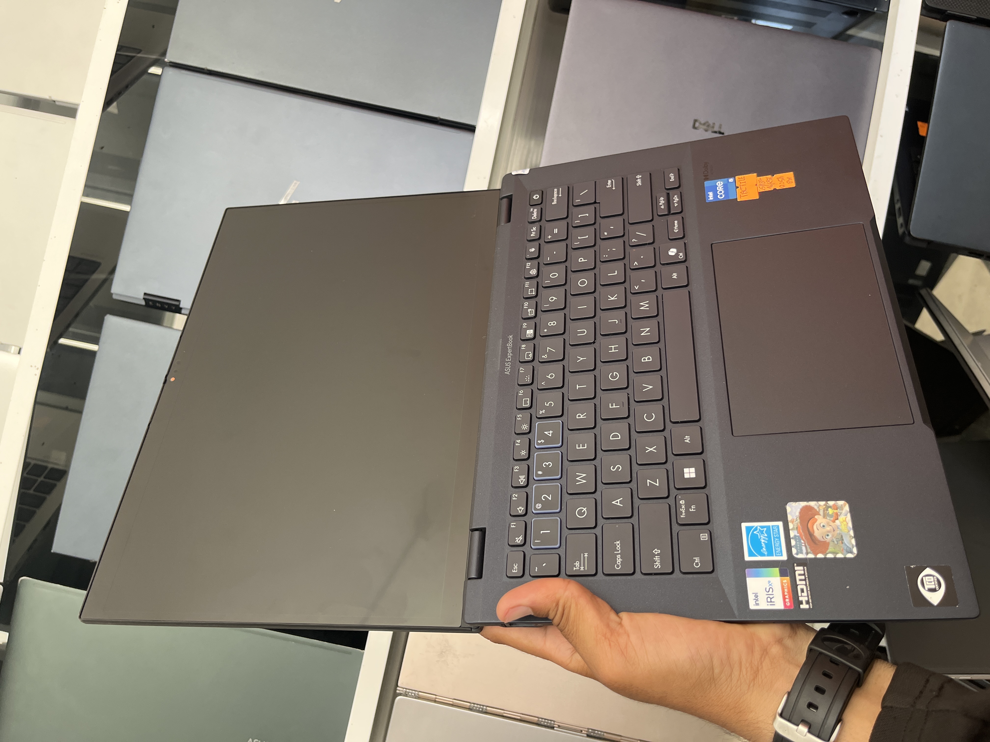 ASUSTeK COMPUTER INC. ASUS EXPERTBOOK B5404CVA_B5404CVA - I5-1335U - 16GB - 256 - 14" (tactile)