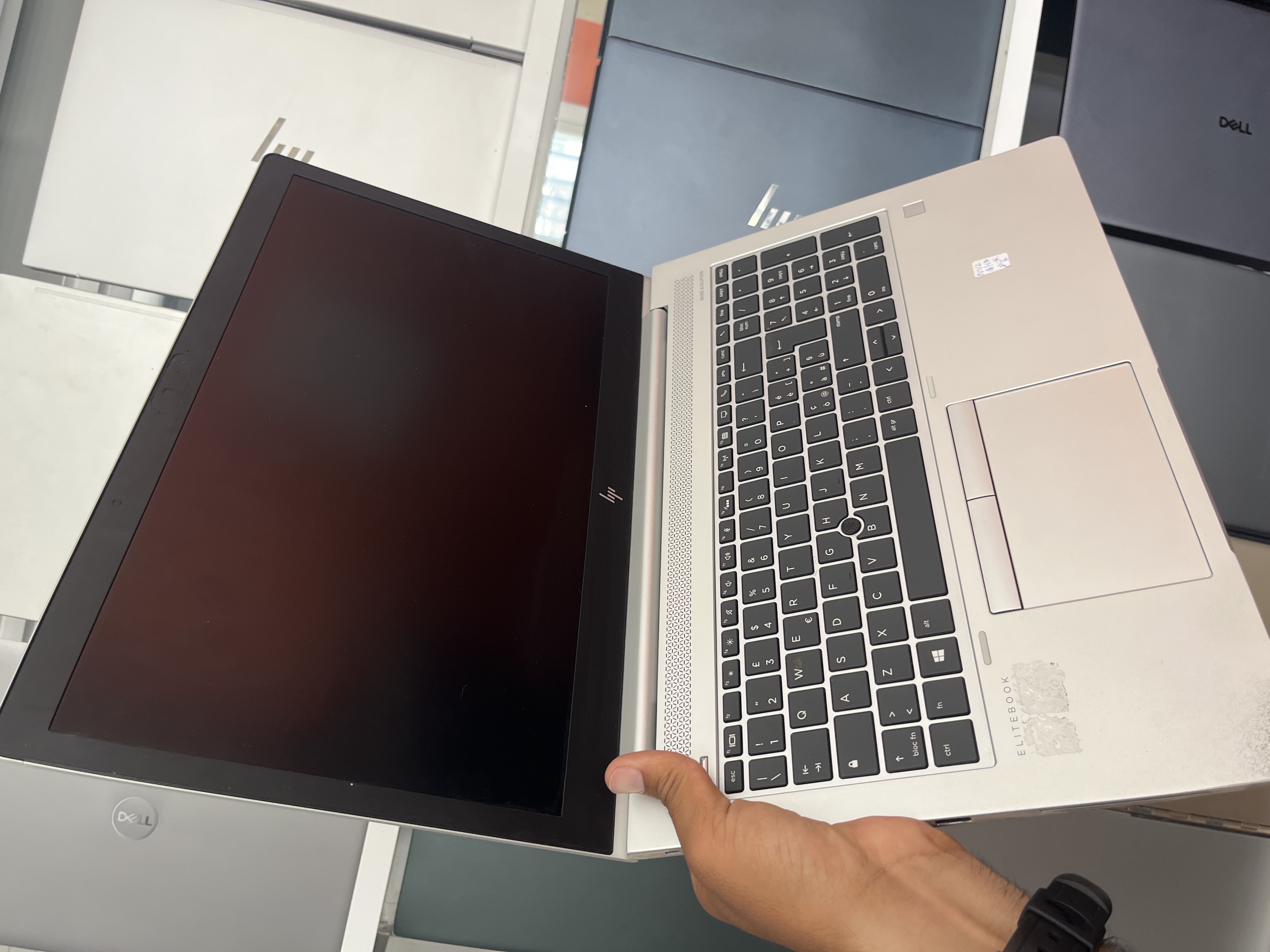 HP HP EliteBook 755 G5 - AMD Ryzen 3 PRO 2300U w/ Radeon Vega Mobile Gfx - 16GB - 512 - 15"