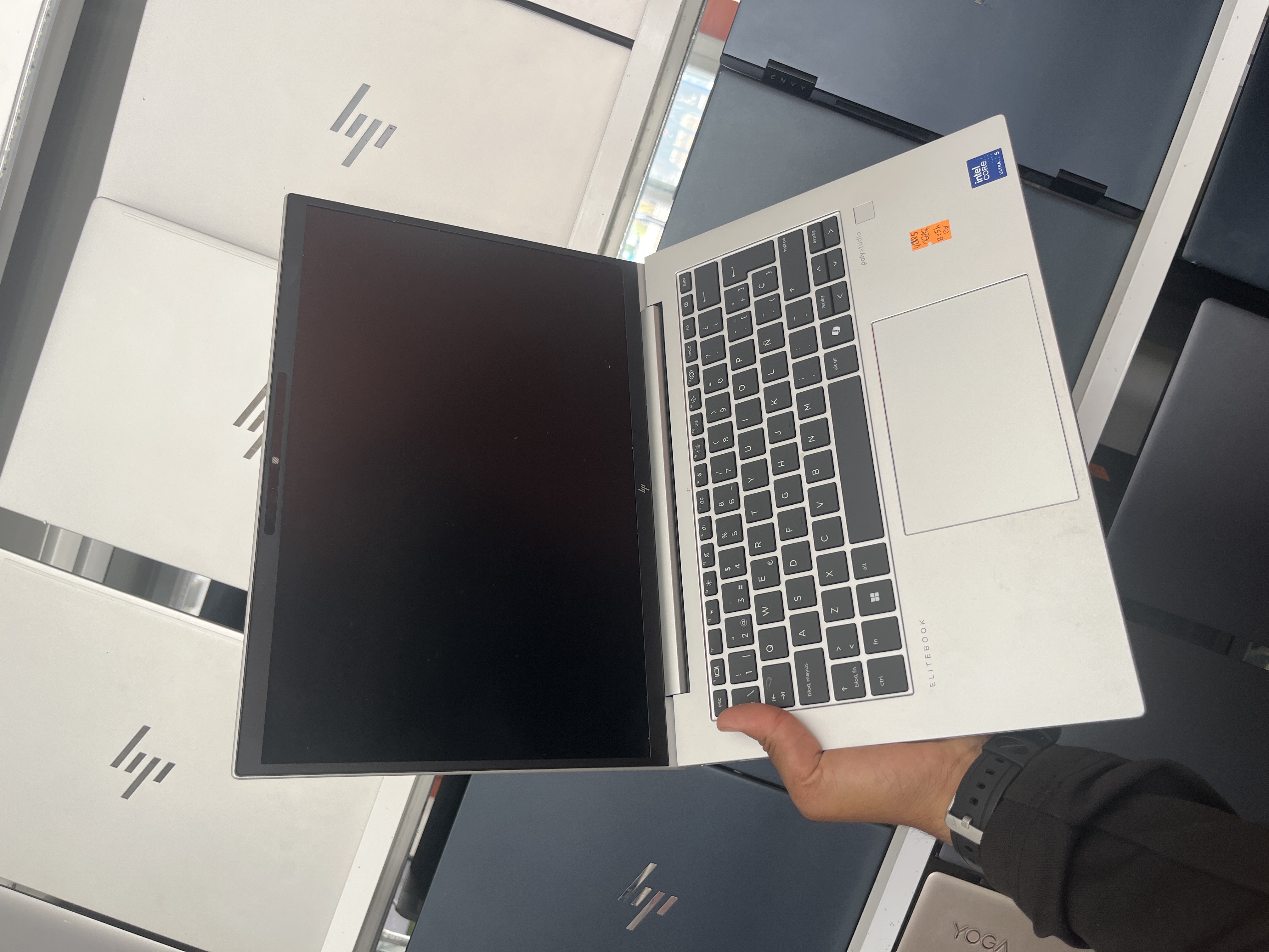 HP HP EliteBook 840 14 inch G11 Notebook PC - Intel Core Ultra 5 125H - 16GB - 256 - 14"