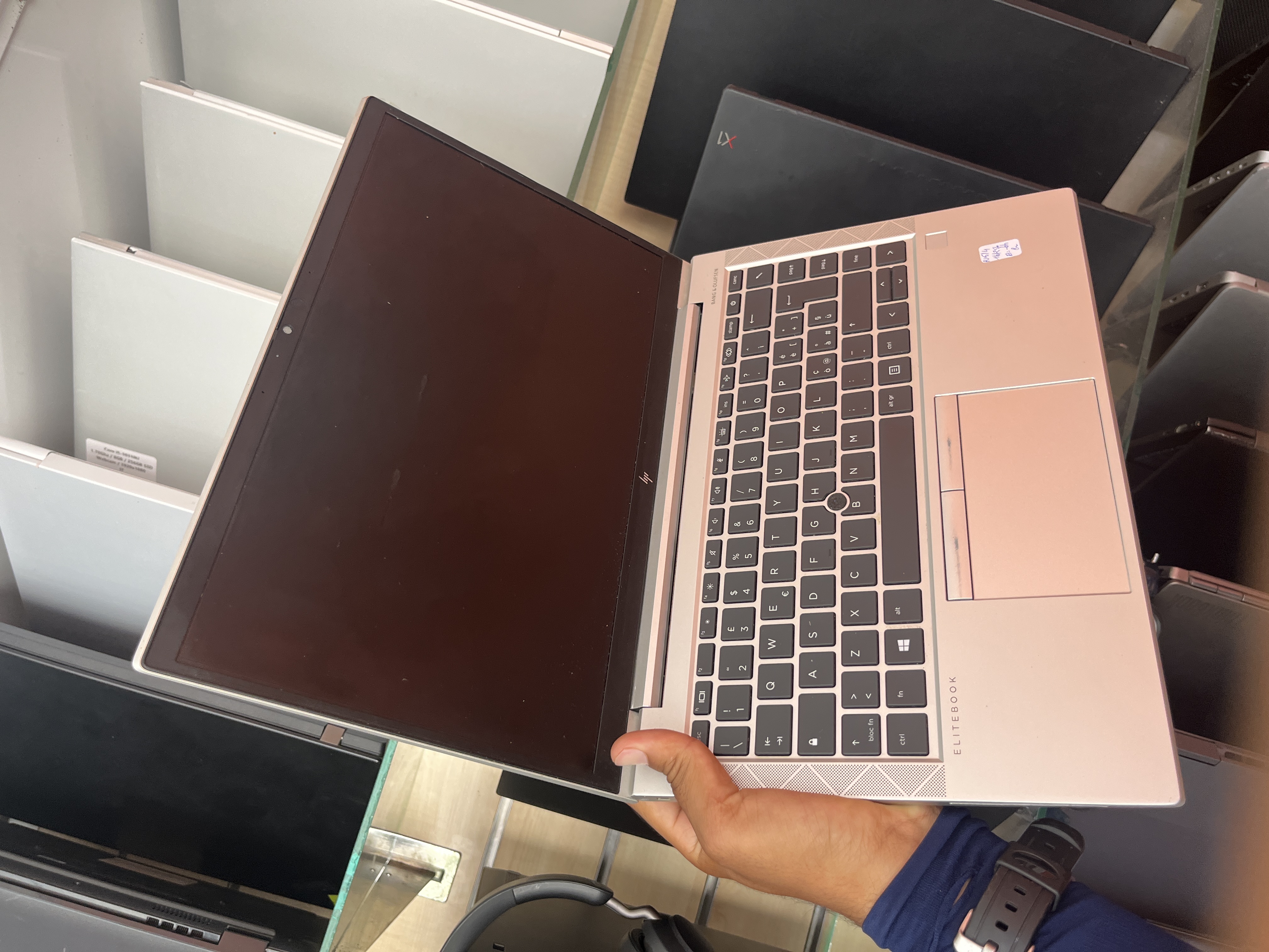 HP HP EliteBook 845 G7 Notebook PC - AMD Ryzen 5 PRO 4650U with Radeon Graphics - 16GB - 256 - 14"