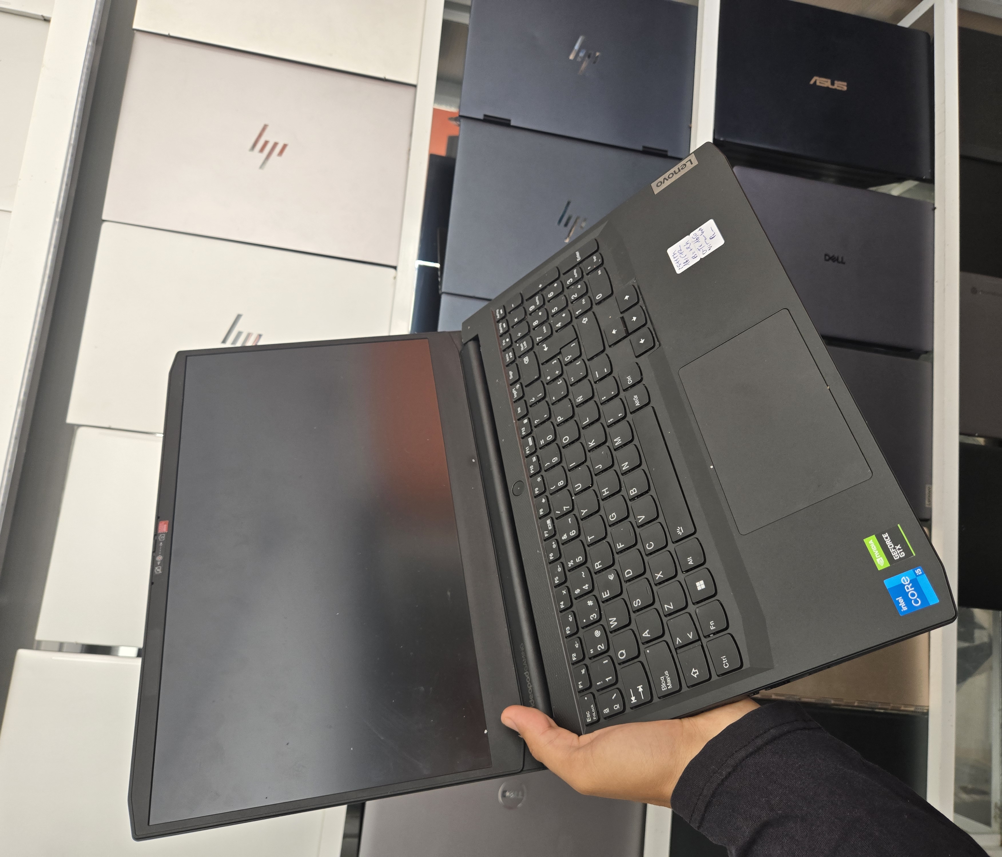 LENOVO IdeaPad Gaming 3 15IHU6 - I5-11320H - 16GB - 512 - 15" - GeForce GTX 1650