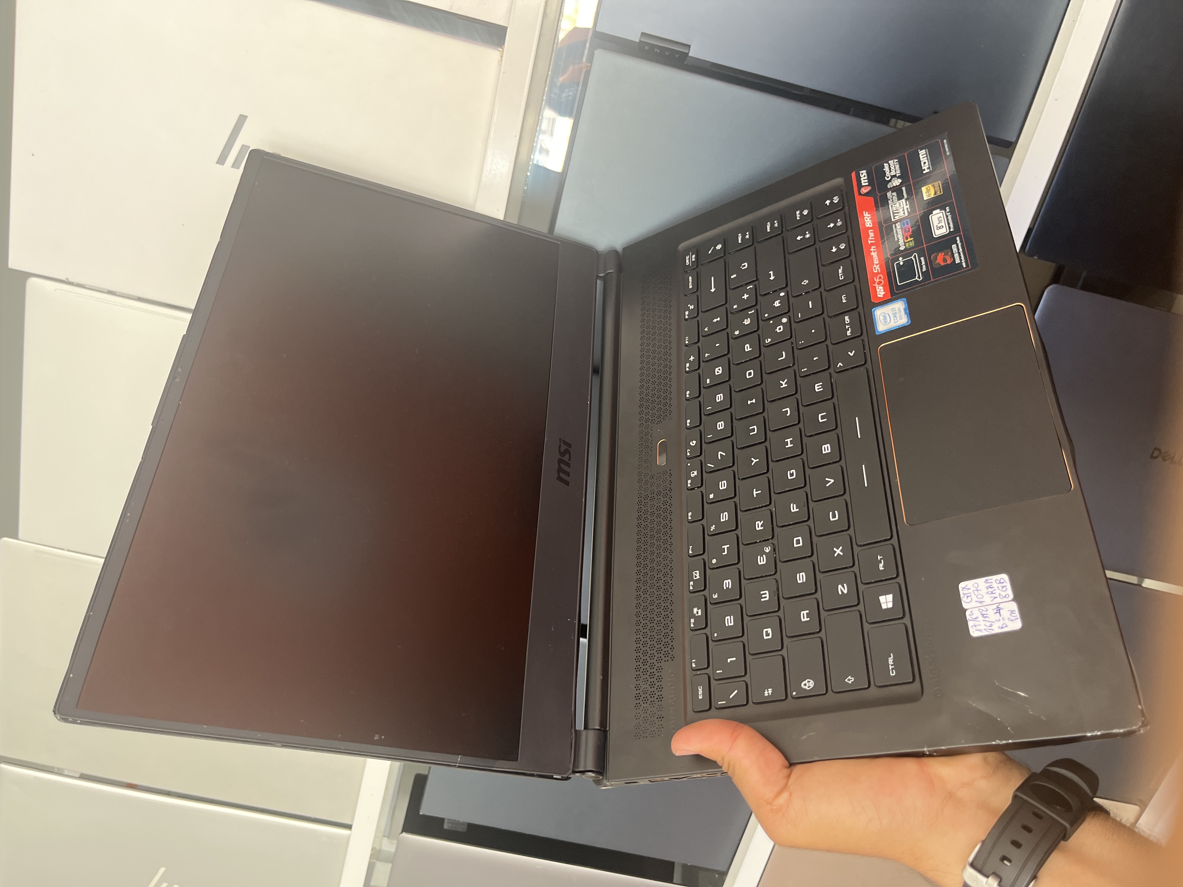 MSI GS65 Stealth Thin 8RF - I7-8750H - 16GB - 512 - 15" - GeForce GTX 1070 with Max-Q Design / 144Hz