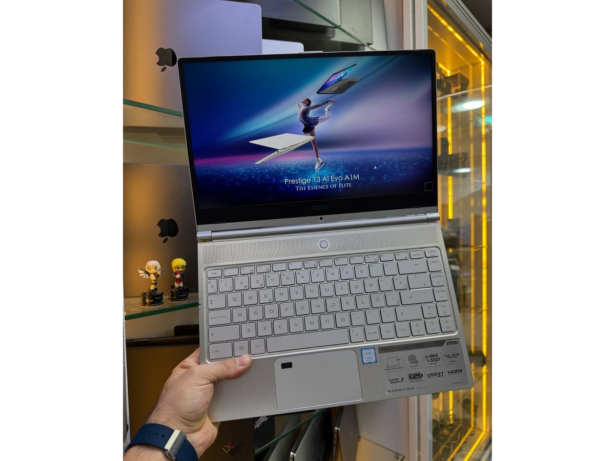 MSI Prestige 14 A10RAS - I7-10510U - 16GB - 256 - 14" - GeForce MX330